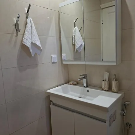 Elia 2 Apartamento *