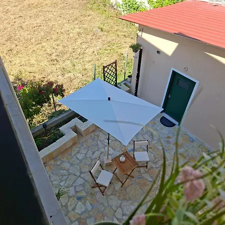 Elia 2 Apartamento *